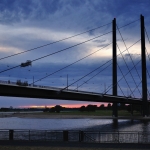 h-pw_02_rheinkniebruecke