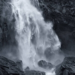 7-yt_02_wasserefall