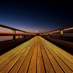 2013_09_platz-01_c1-hs-1-abends-auf-der-seebruecke_tn